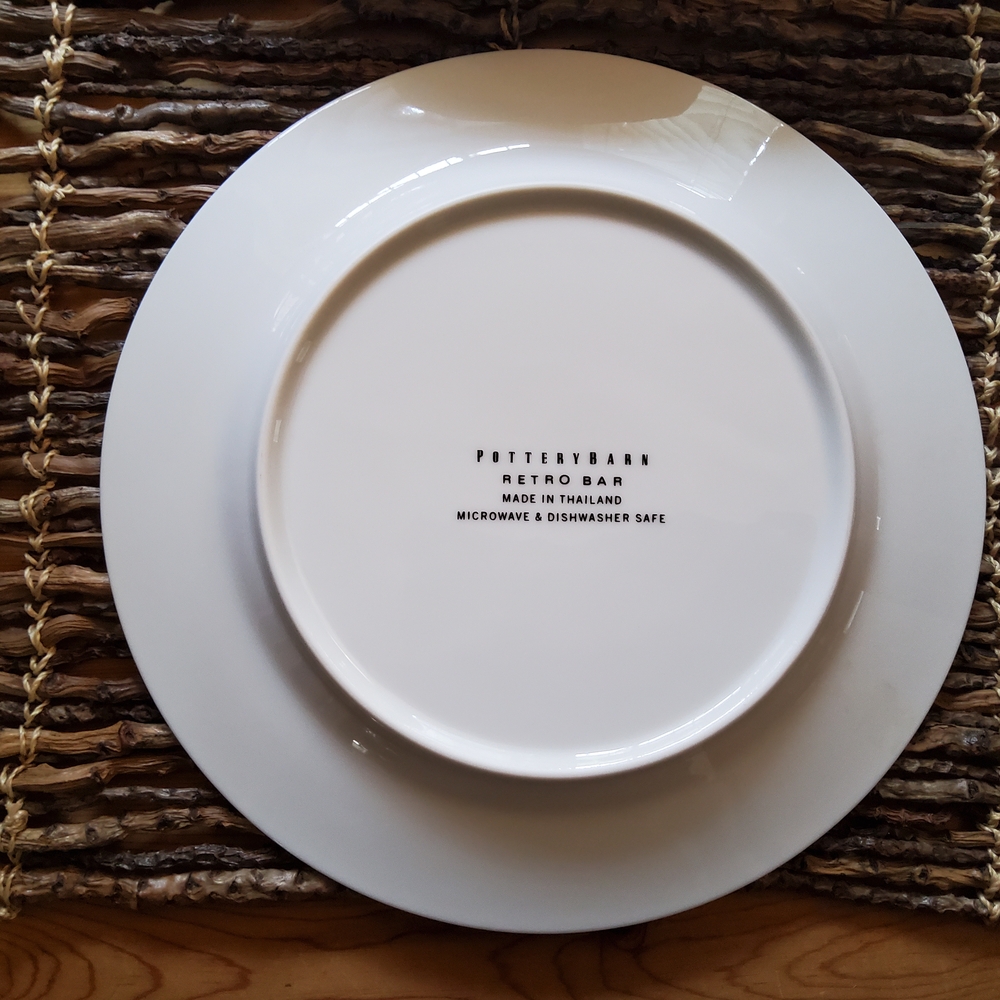 Pottery Barn Retro Salad Appetizer Plates.  Set Of 6 EUC - Picture 8 of 11